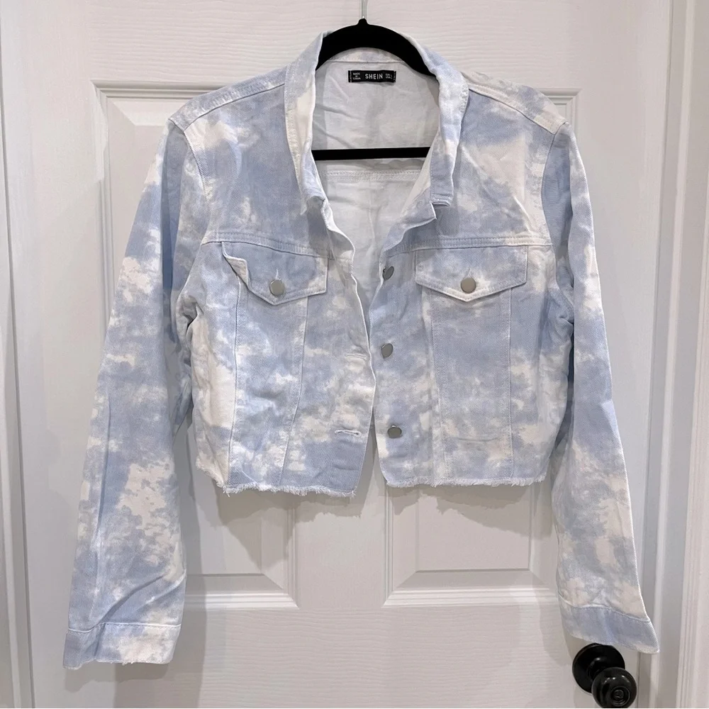 Light Blue and White Cropped Denim Jacket
